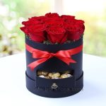 Kırmızı Güller 10 Dal ve Çikolatalar ARJ0002 - Görsel 2
