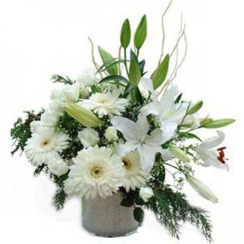 Kutuda Beyaz Gerbera ve Lilyum Aranjmanı ARJ0035 - Görsel 2