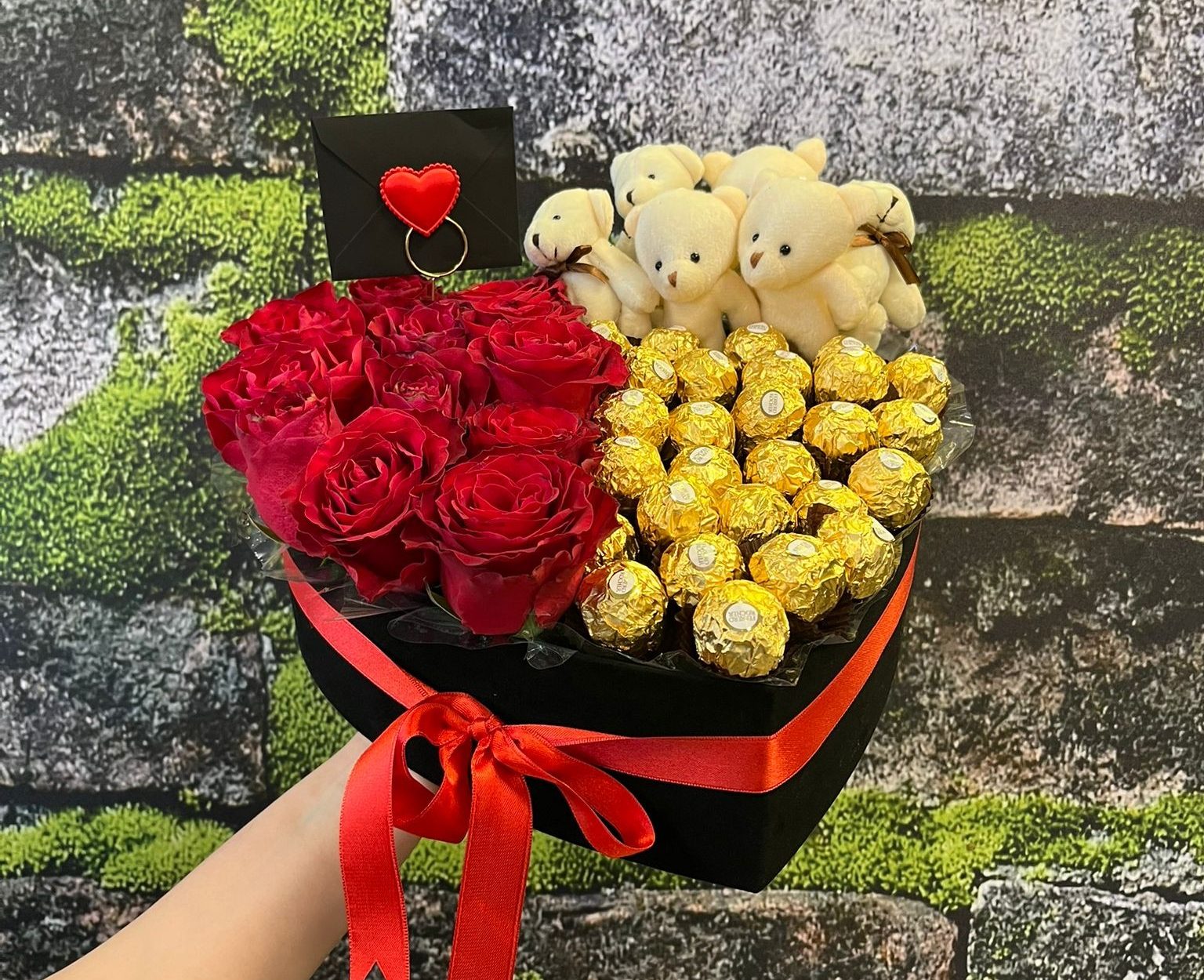 Siyah Kadife Kutuda  Gül &  Ayıcık – Romantik Premium Hediye Seti 💝✨