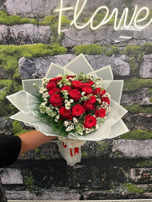 15 Adet Kırmızı Gül Buketi – Aşkın Zarif Sembolü - Görsel 4