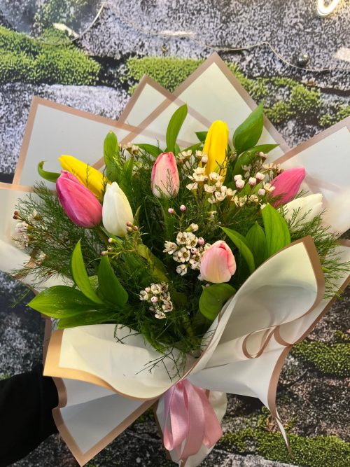 🌷 10 Adet Pembe, Sarı ve Beyaz Lale Buketi💐 - Görsel 2