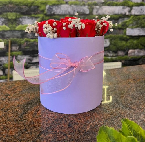 Silindir Lila Kutuda Kırmızı Gül Aranjmanı 🎀 - Görsel 3
