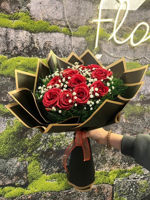 🌹 11’li Kırmızı Gül ve Cipso Buketi 🖤✨ - Görsel 1