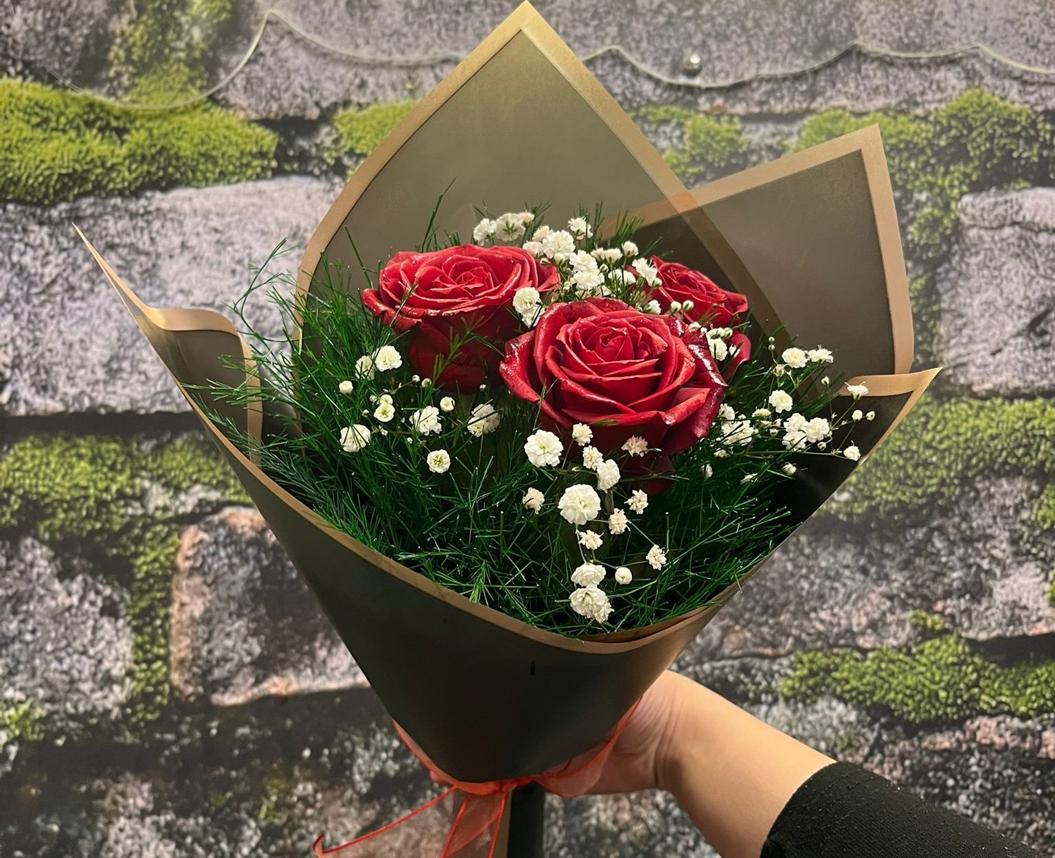 🌹 Mini 3’lü Kırmızı Gül ve Cipso Buketi 🖤✨