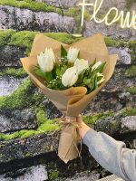 🤍 Beyaz Lale Buketi – Saflığın ve Zarafetin Simgesi 🌷