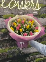 🌷 Pembe Sarı Lale Buketi – Neşenin ve Zarafetin Renkli Uyumu 💛💗 - Görsel 3