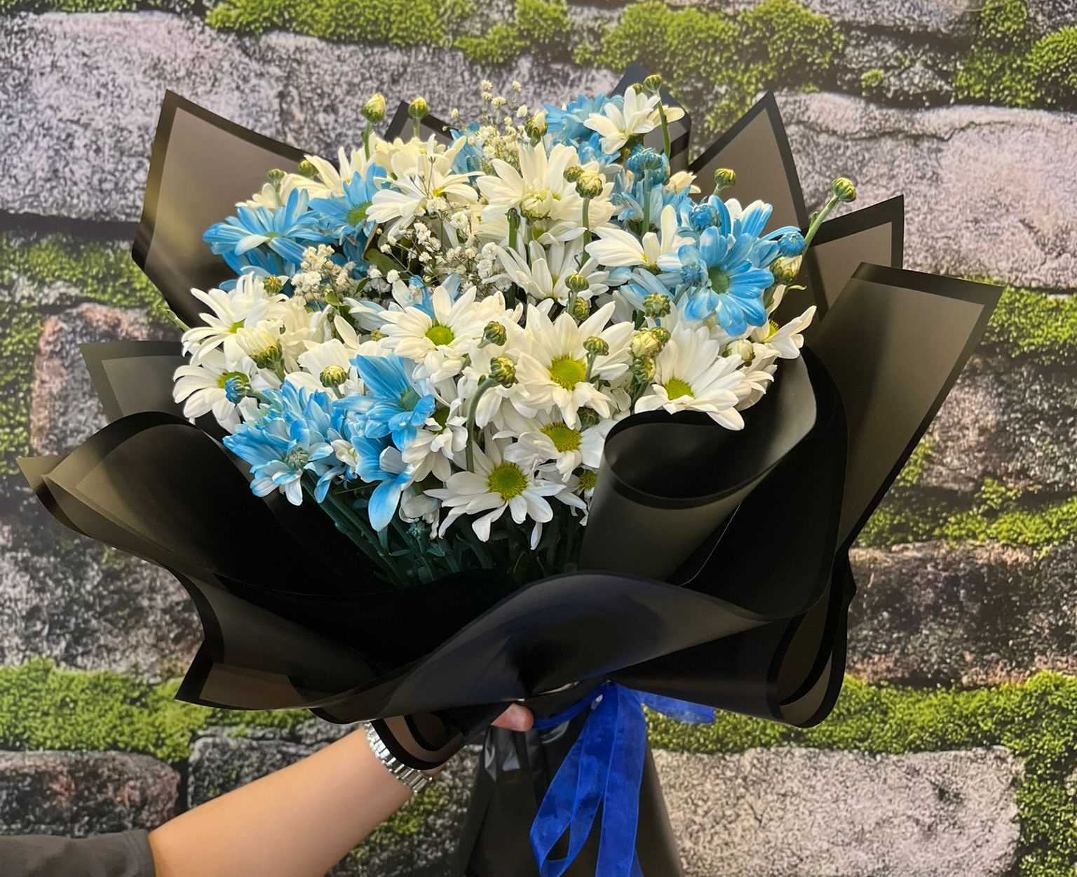 Büyük Boy Beyaz ve Mavi Papatya Buketi 💙🖤