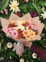 Mix Kasımpatı Buketi 💐 Renkli ve Canlı Çiçek Uyumu - Görsel 3
