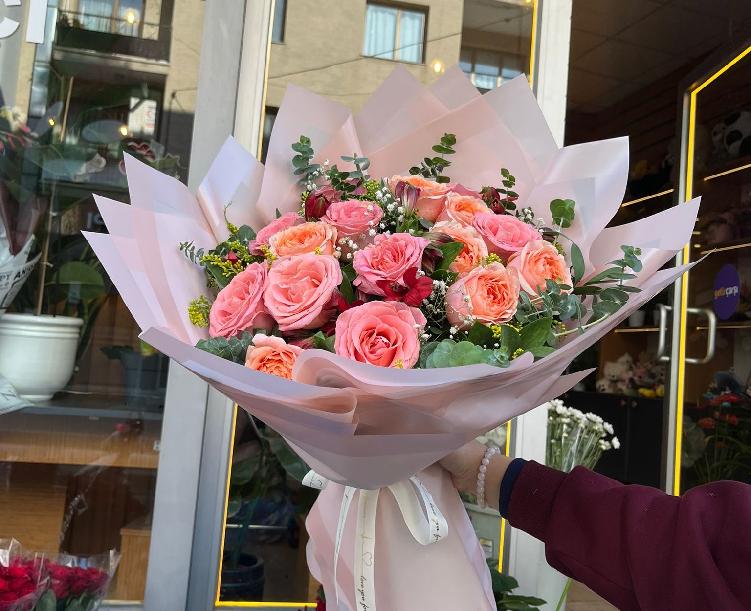 SoftLove Soft İthal Gül Buketi 🌸 Asomeria ve Okaliptuslu Büyük Tasarım