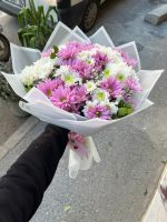 Soft Papatya Buketi 🌸 Beyaz Şeffaf Kâğıtta Şık ve Zarif Tasarım - Görsel 2