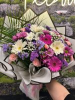 🌸 Pembe Gerbera & Renkli Papatya Buketi – Enerjik ve Zarif Bir Dokunuş 💐✨ - Görsel 3