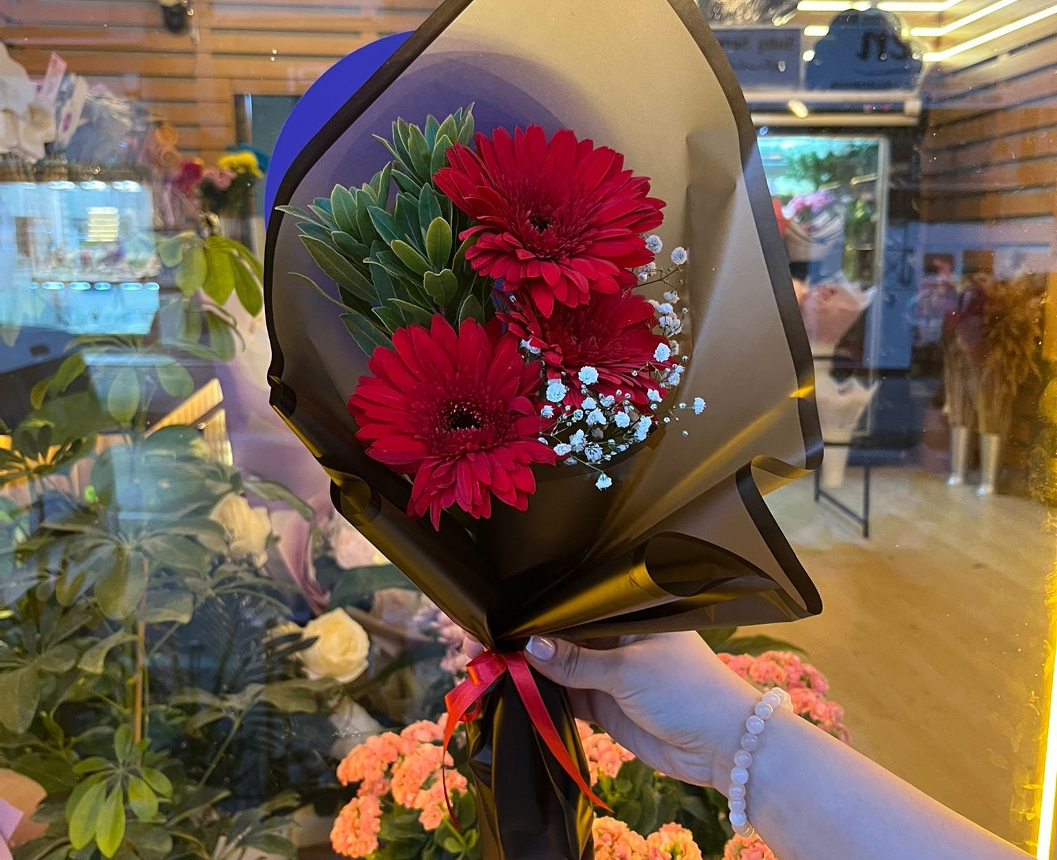 3'Lü Kırmızı Gerbera Buketi (Mini Buket)