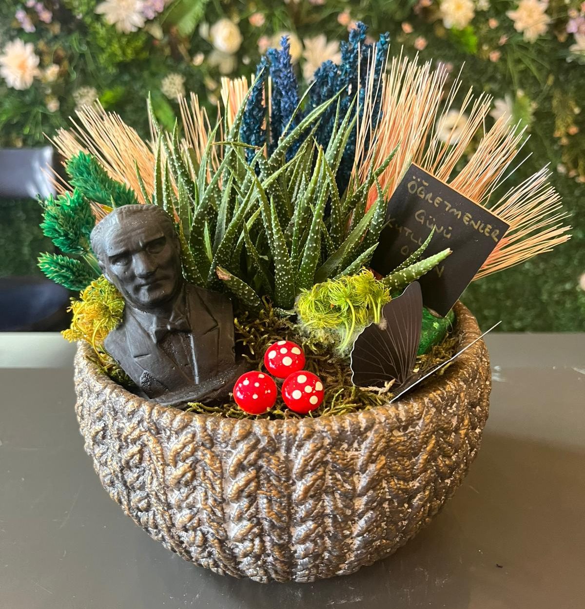 Öğretmenler Günü Atatürk Heykel Teraryum