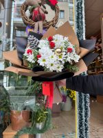 ✨ Soft Kahverengi Sarım Beyaz Papatyalı & Kokinalı Buket 🎄🌿 - Görsel 3