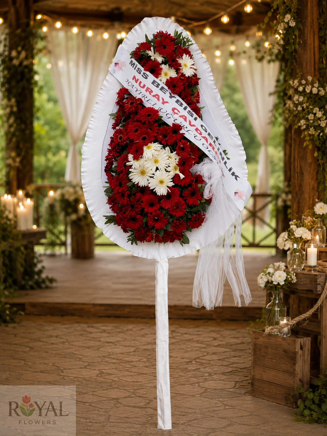 canli-kirmizi-beyaz-gerbera-duugun-acilis-celengi.webp Kırmızı Beyaz Gerbera Düğün ve Açılış Çelengi