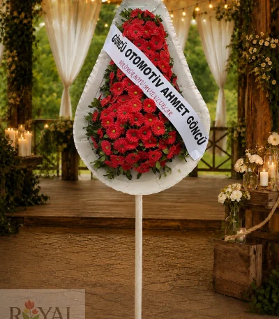 Yapay kırmızı gerbera çiçekleriyle hazırlanan düğün ve açılış çelenk
