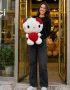40 cm çilekli kırmızı fiyonklu Hello Kitty peluş oyuncak Royal Flowers İzmir
