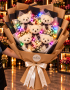 LED'li ayıcık buketi, beş peluş ayıcık, renkli ışıklar ve kraft ambalaj – Royal Flowers